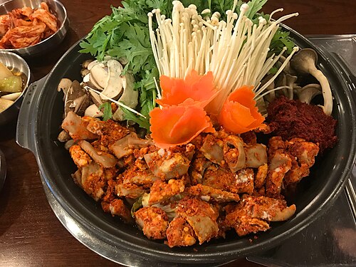 백순대곱창볶음